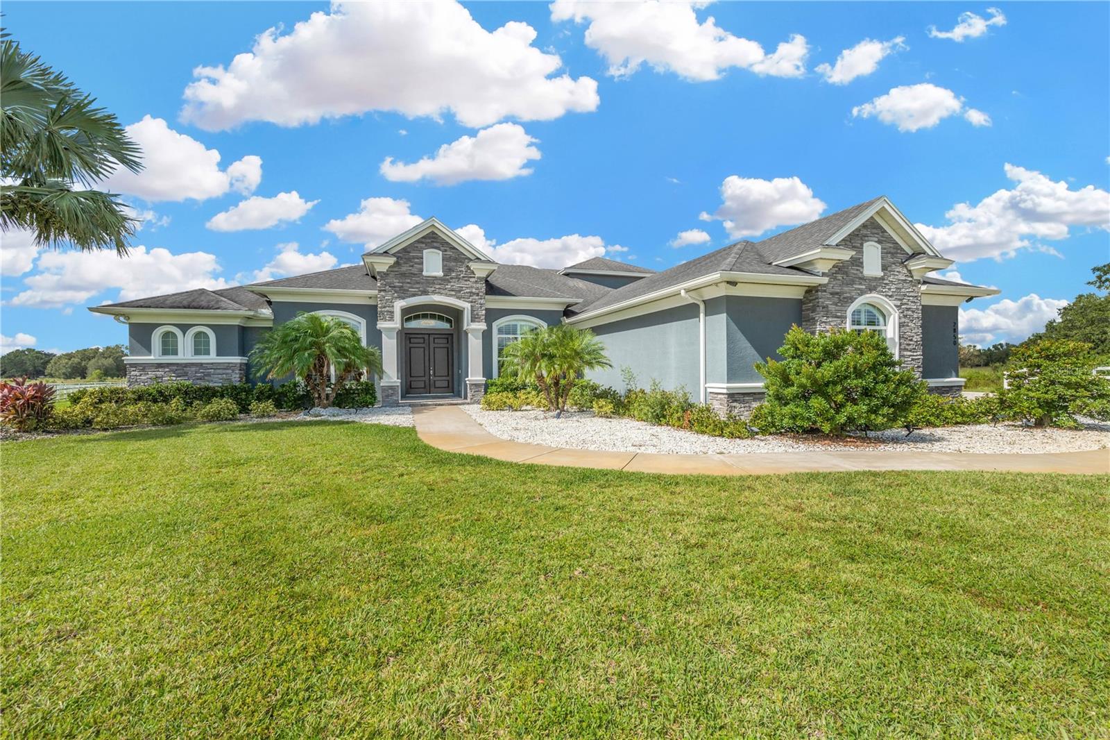 2850 Saddle Ridge Lane