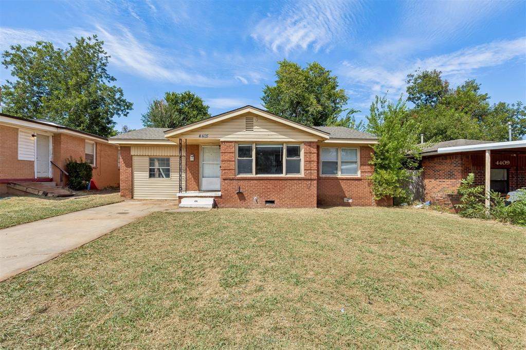 Looking for convenience without sacrificing space? This 3-bedroom, 1-bathroom rental in Del City puts you just a short distance from Del City High School — perfect for an easy commute to school, activities, and events.Inside, the home offers a comfortable, practical layout with three bedrooms that provide plenty of room for family, guests, or a home office. The single bathroom is clean and well-maintained to suit your daily routine.Outside is where this property really shines: a spacious yard gives you room to garden, entertain, let the kids and pets run around, or simply enjoy some outdoor space of your own.With its unbeatable location near Del City High School and a yard built for everyday living, this home is a great fit for families looking to settle into the Del City community. Schedule your showing today!All HCO Leasing residents are enrolled in the Resident Benefits Package (RBP) for $55.00/month whichincludes liability insurance, credit building to help boost the resident’s credit score with timely rentpayments, HVAC air filter delivery (for applicable properties), our best-in-class resident rewards program,on-demand pest control, and much more! More details upon application.