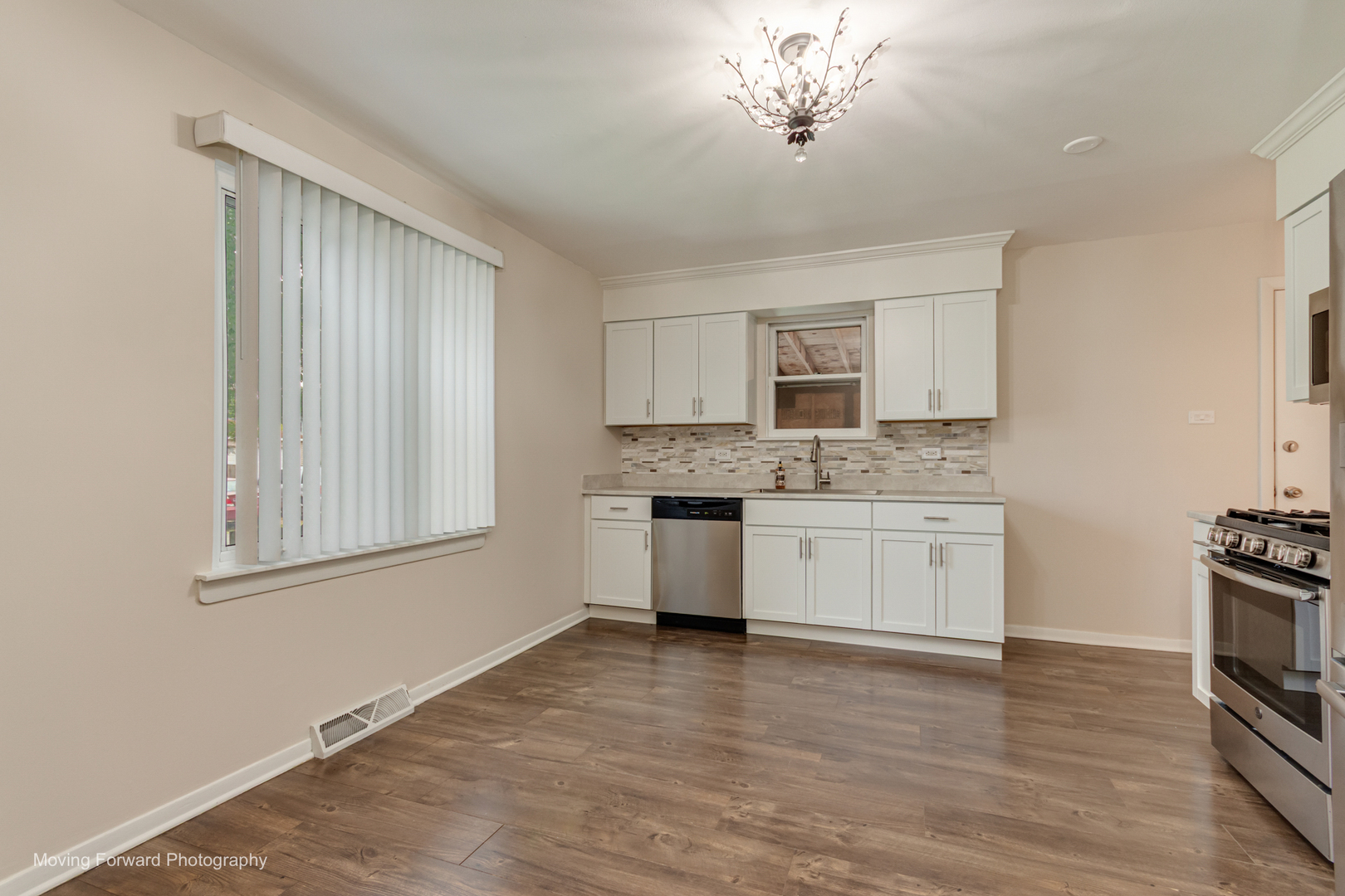 7101 W 114th Place