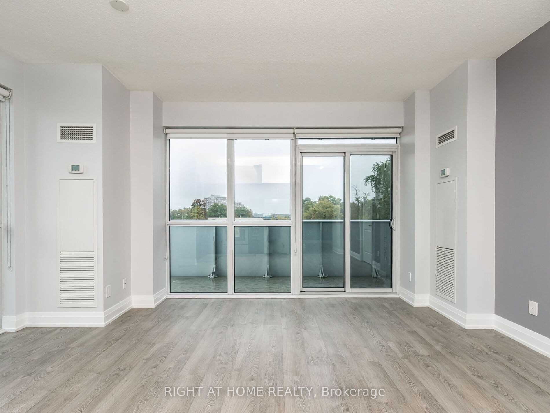 65 Speers Rd 203