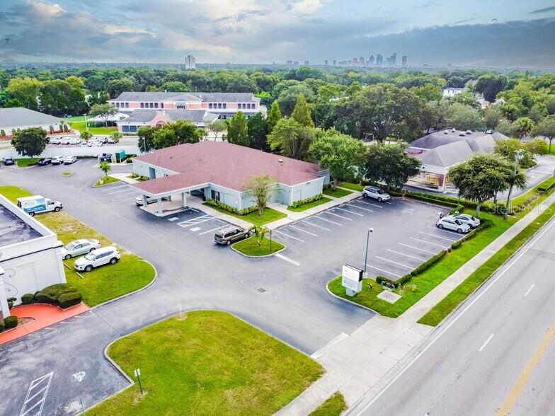4703 Armenia Avenue, Tampa, FL