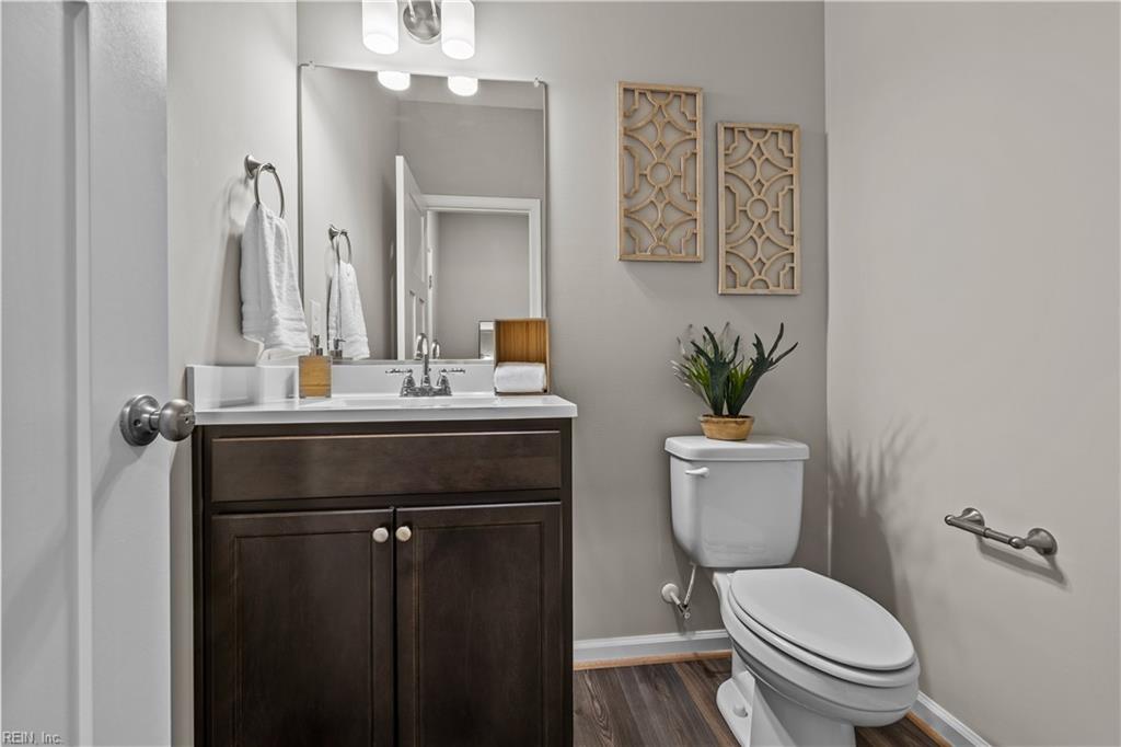 MM Crystal Model @ Watermark