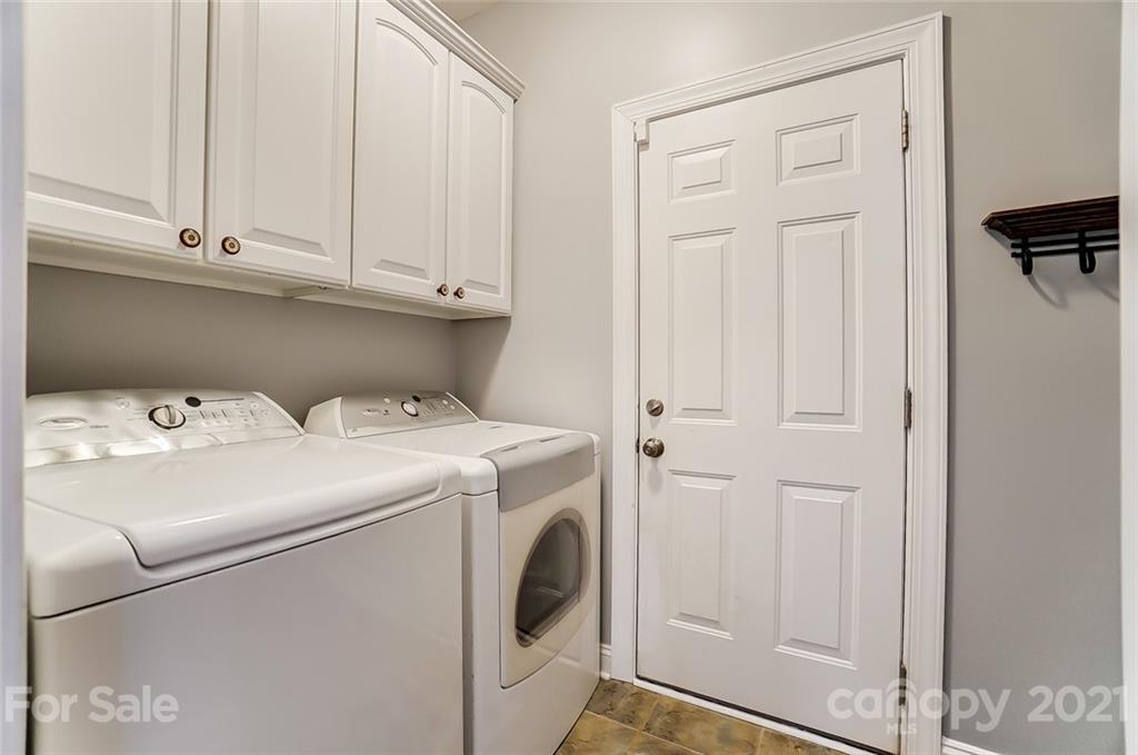 12058 Pelican Court