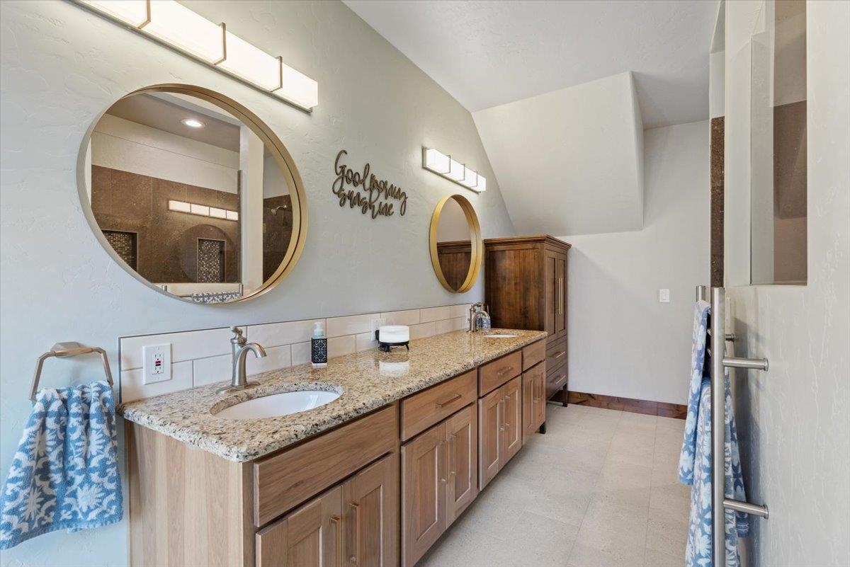 13106 E Copper River Ln