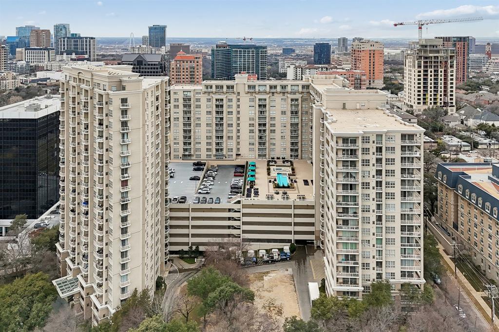 3225 Turtle Creek Boulevard 805