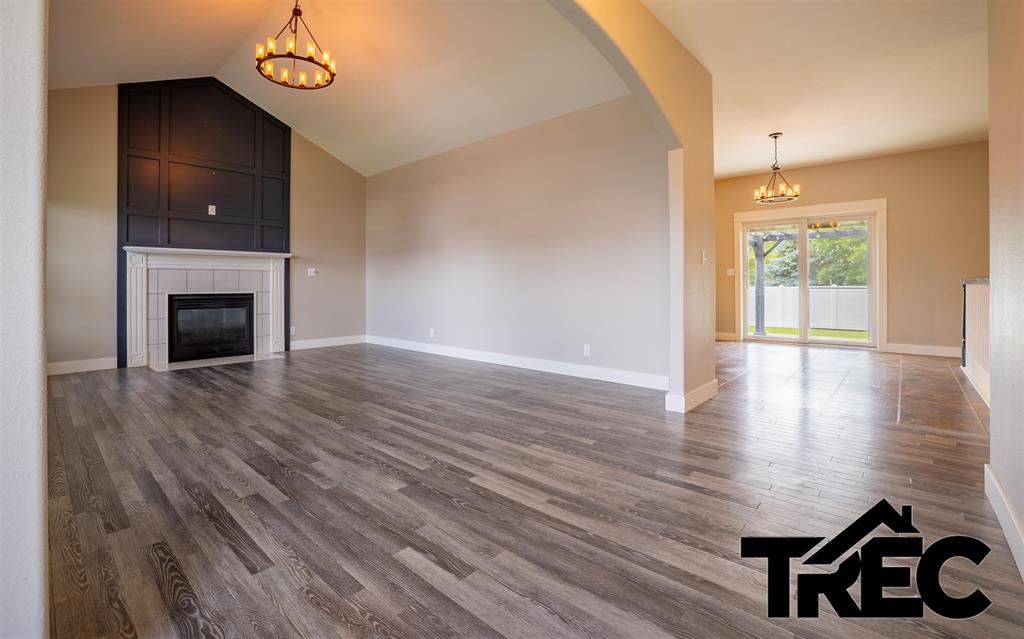 642 Cedarwood