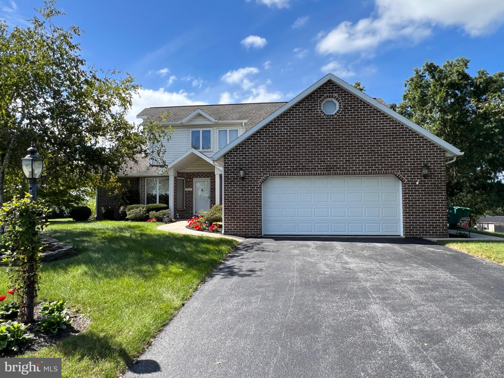 221 Topaz Drive
