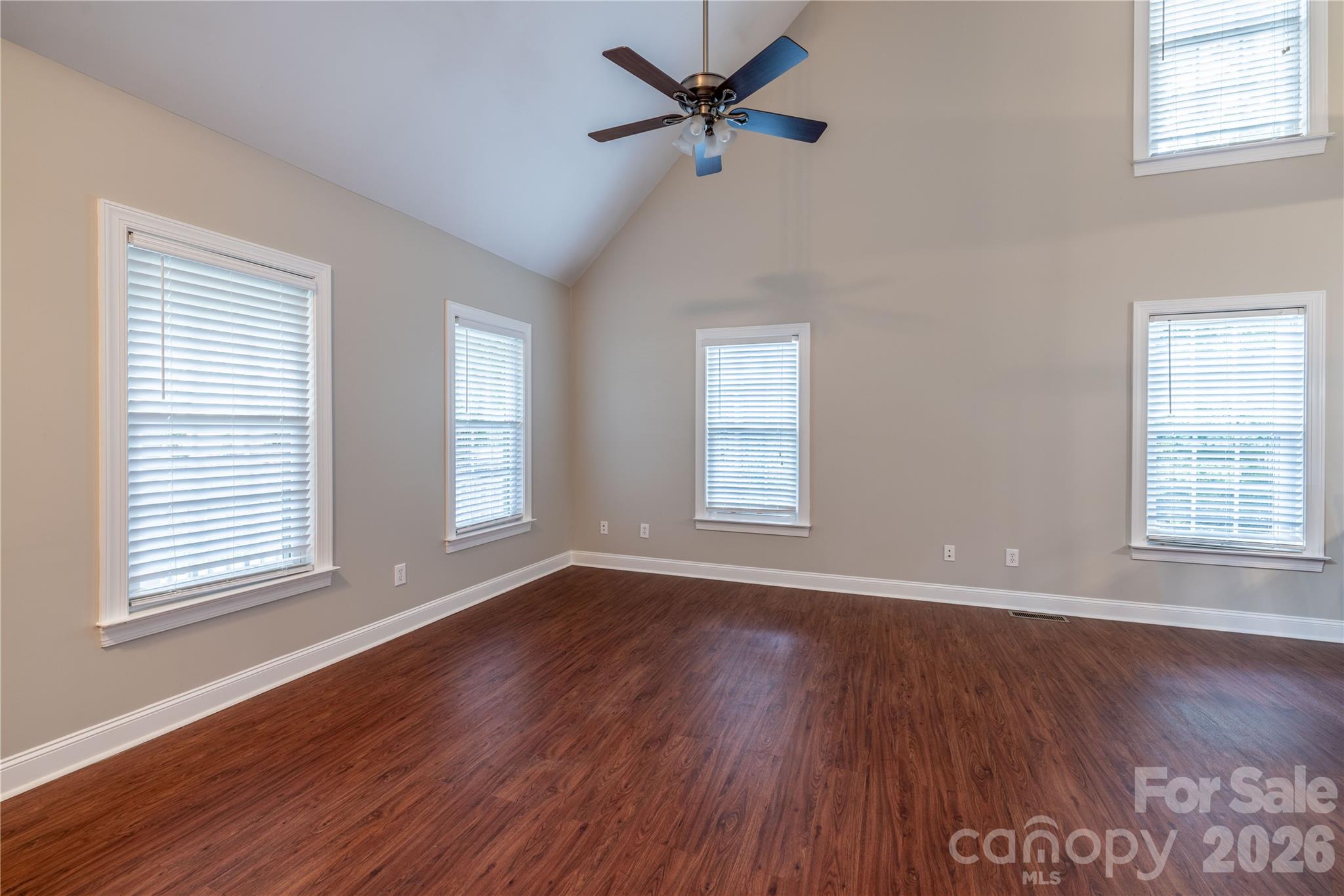 302 Skyland Court