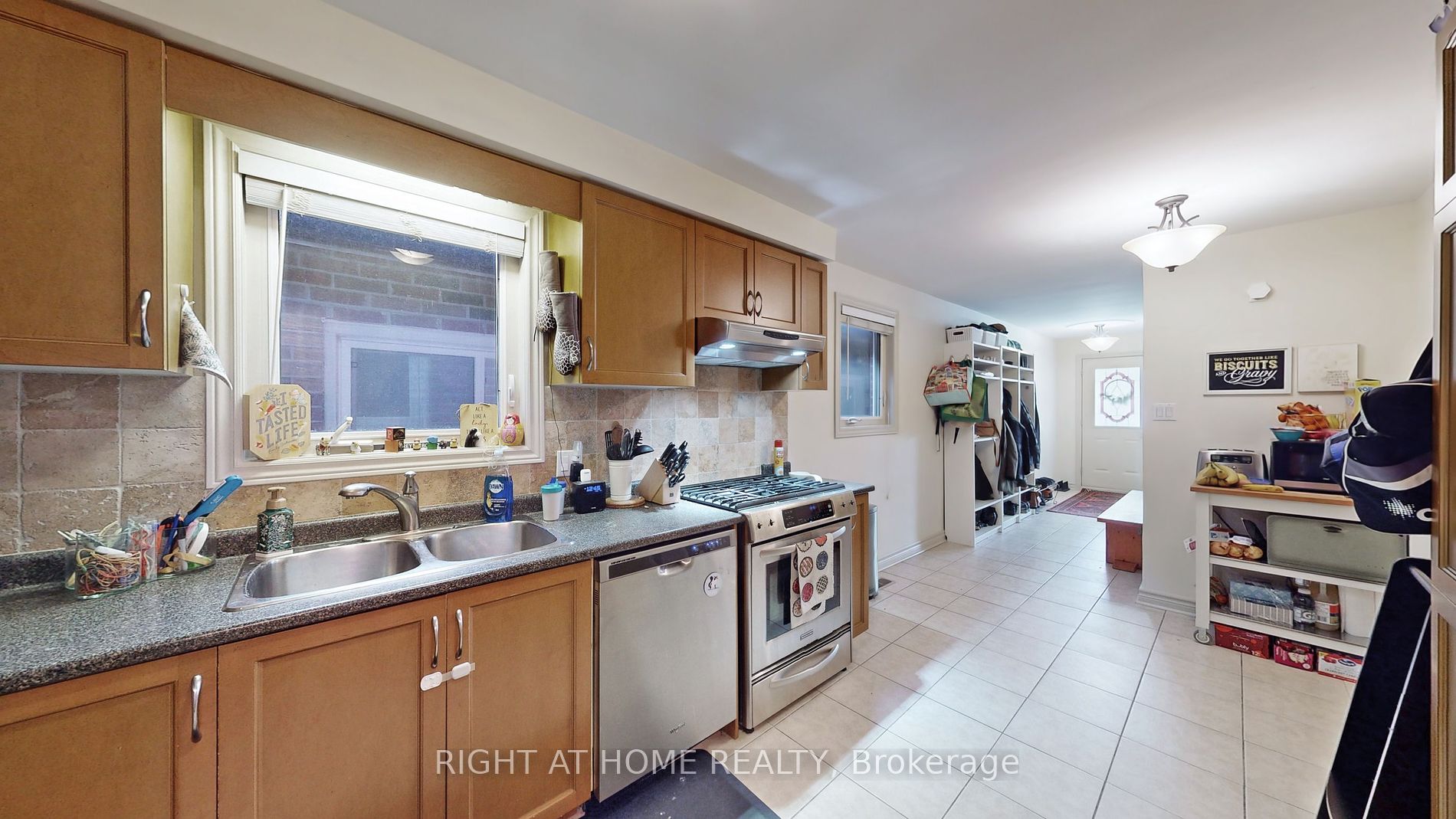 94 Belgravia Ave