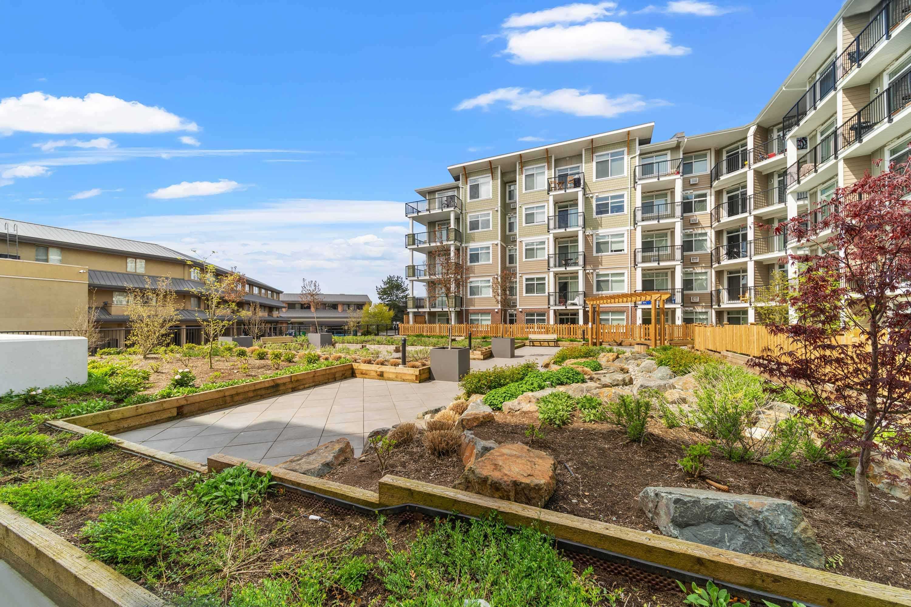 20686 Eastleigh Crescent 414