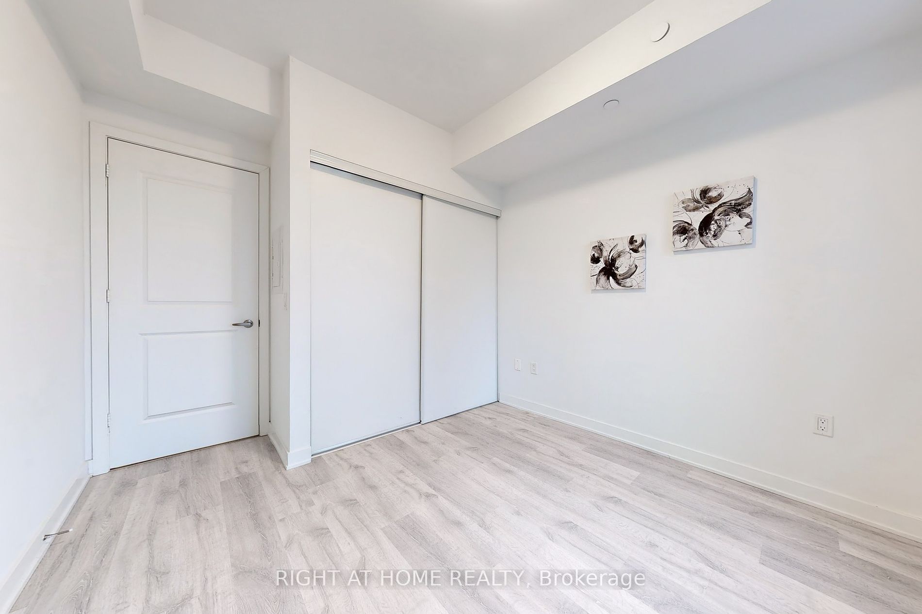 4675 Metcalfe Ave 810A