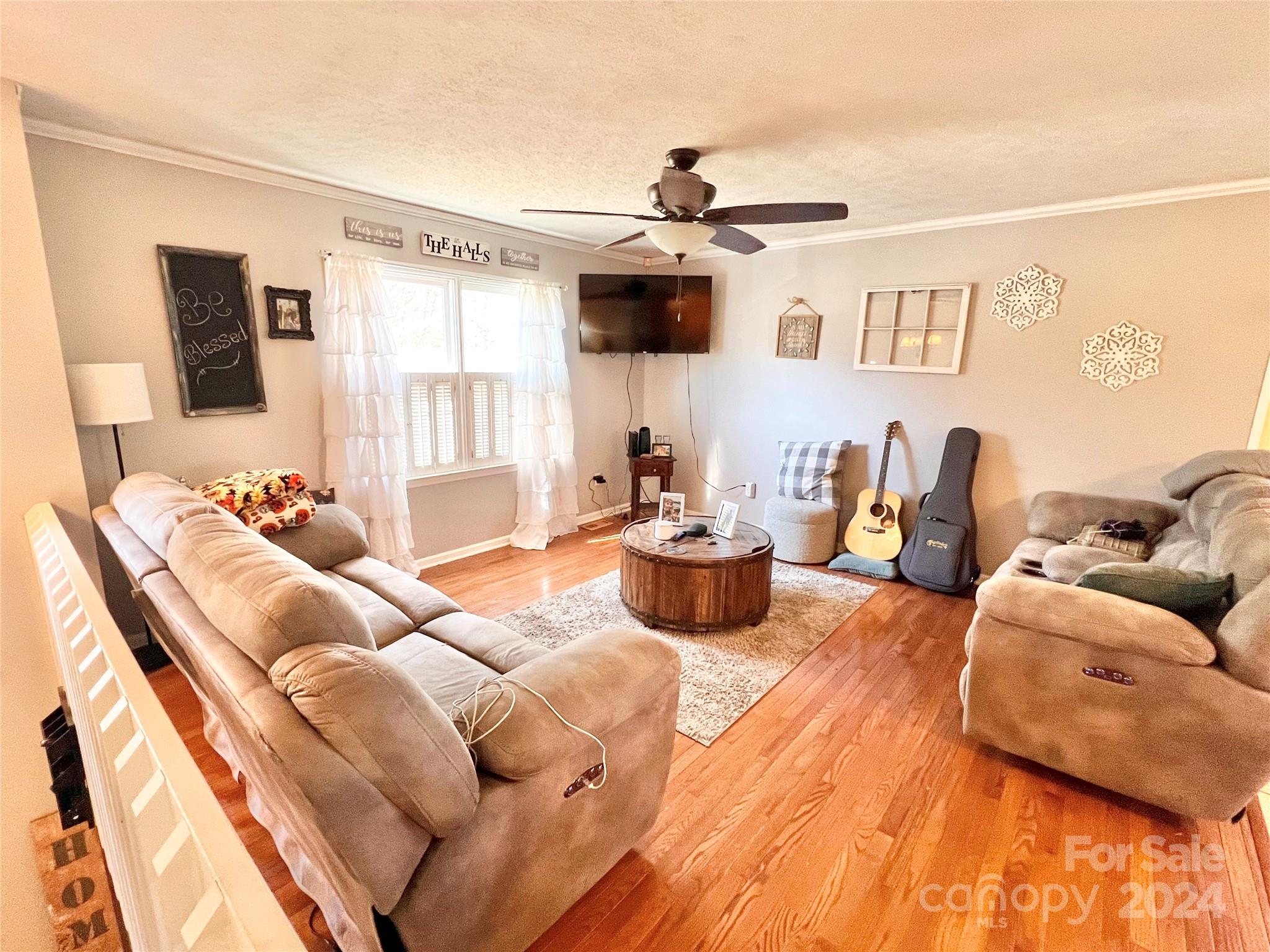 3556 Majestic View Place