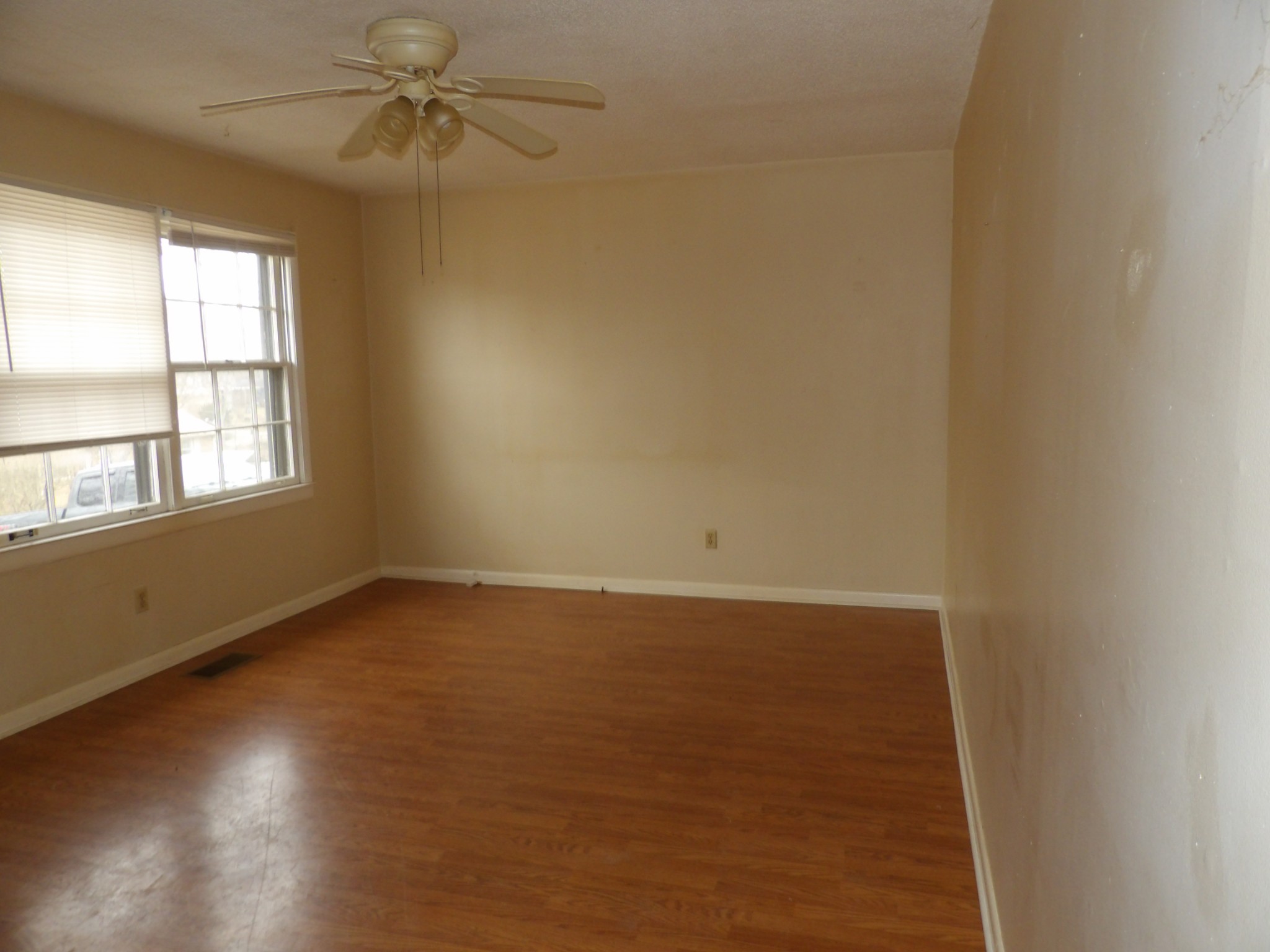 121 Eze Ave