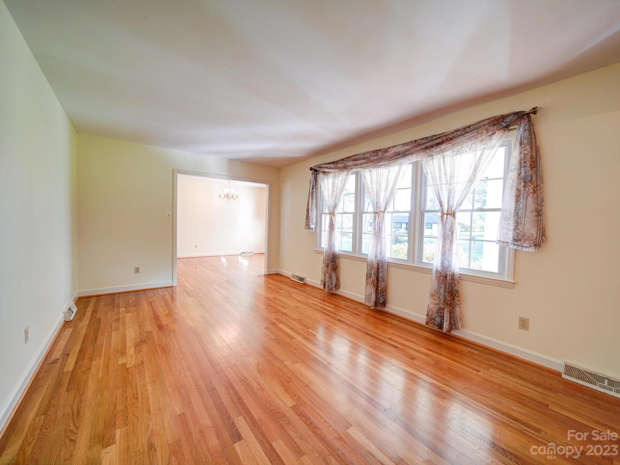 1106 Arden Drive