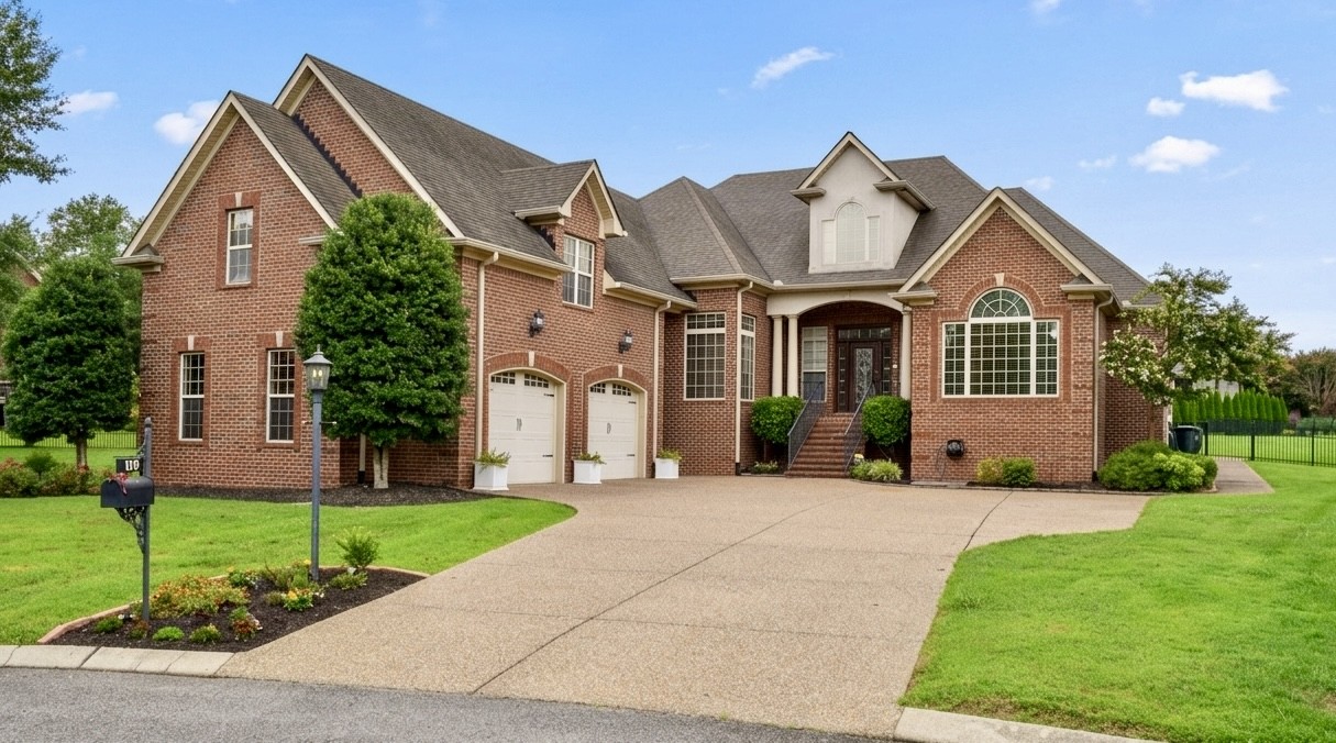 1005 Scarlet Ct