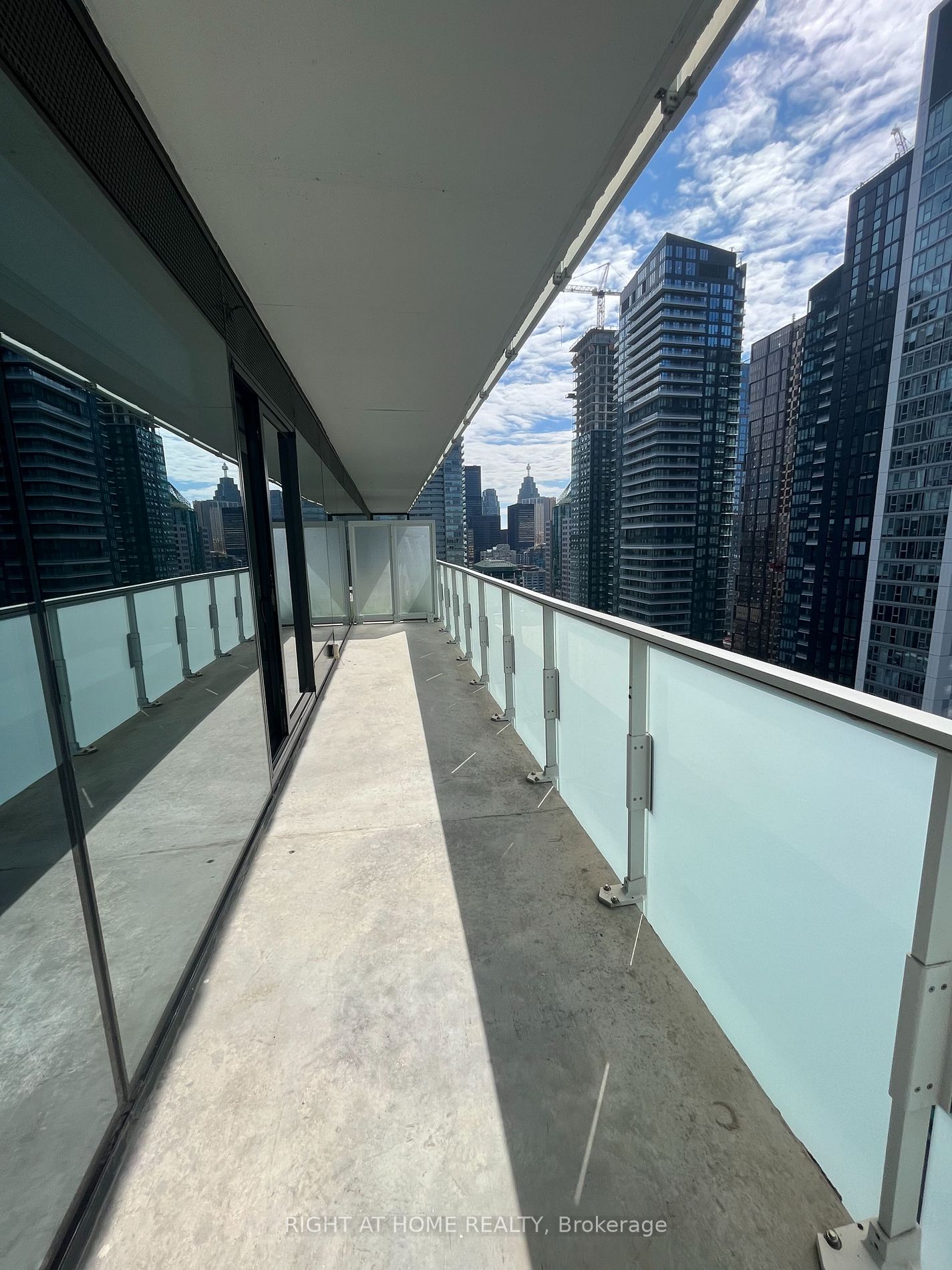 11 Charlotte St 2701