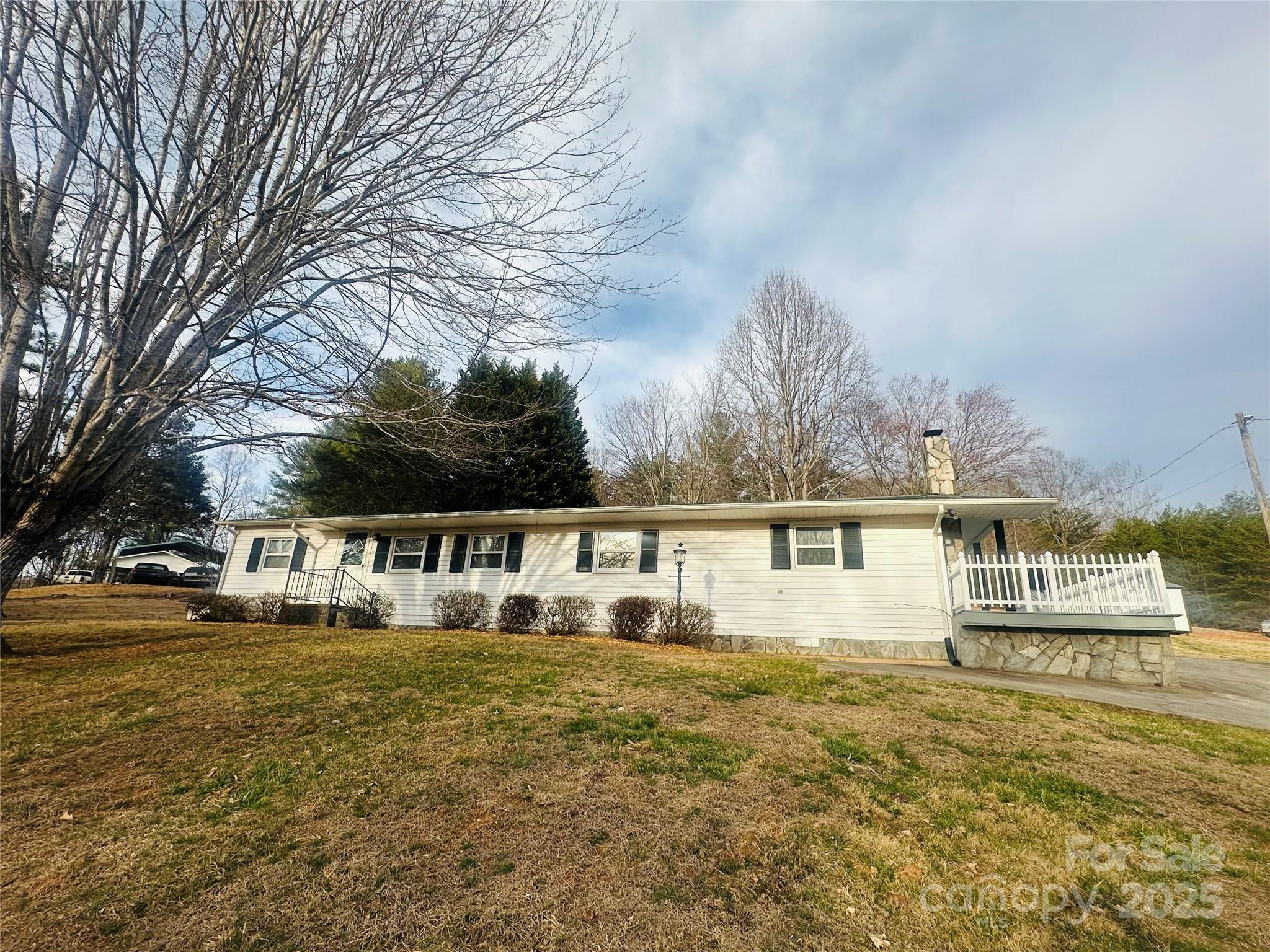 1100 Draco Road