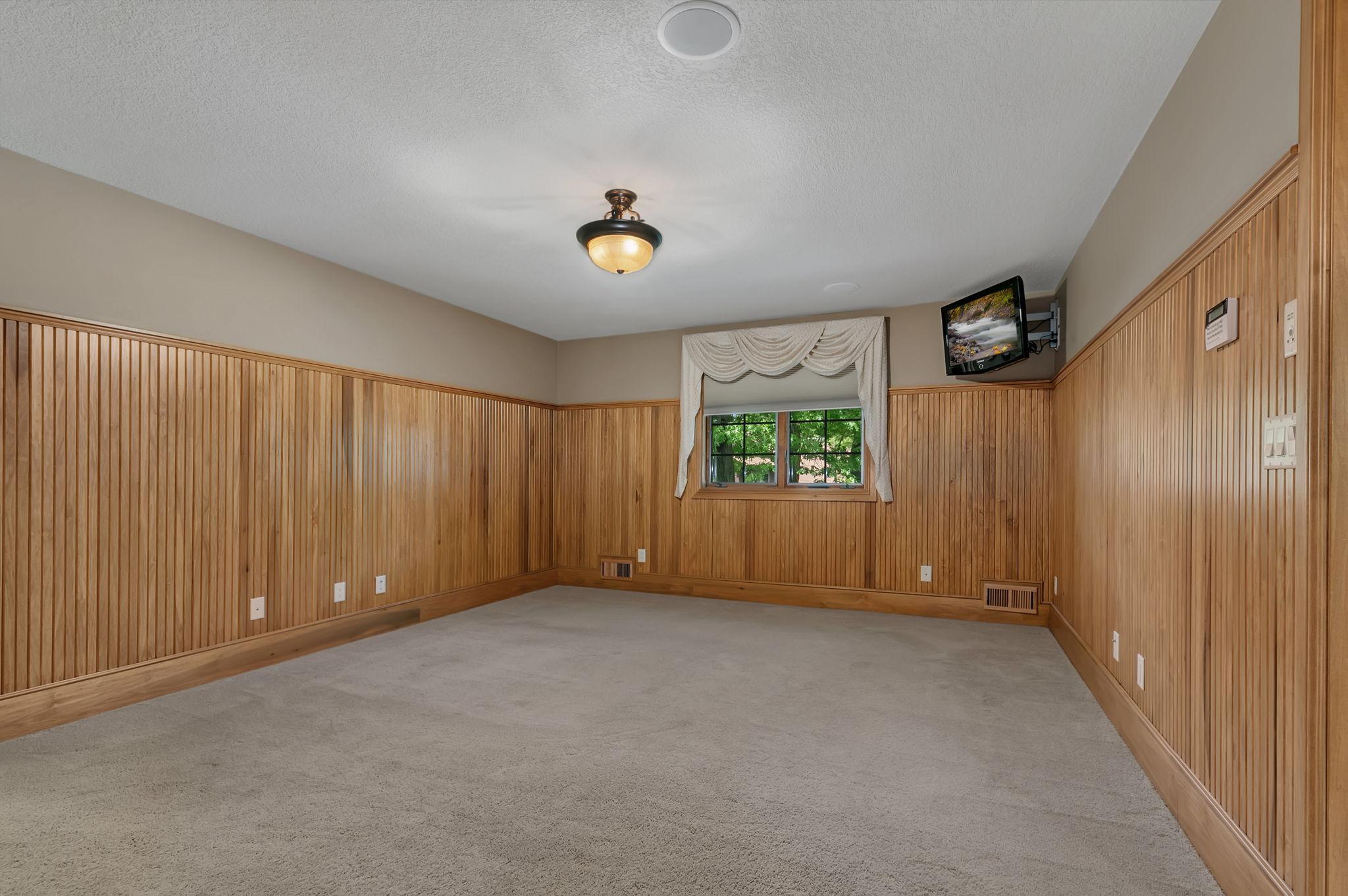 506 10th Street N