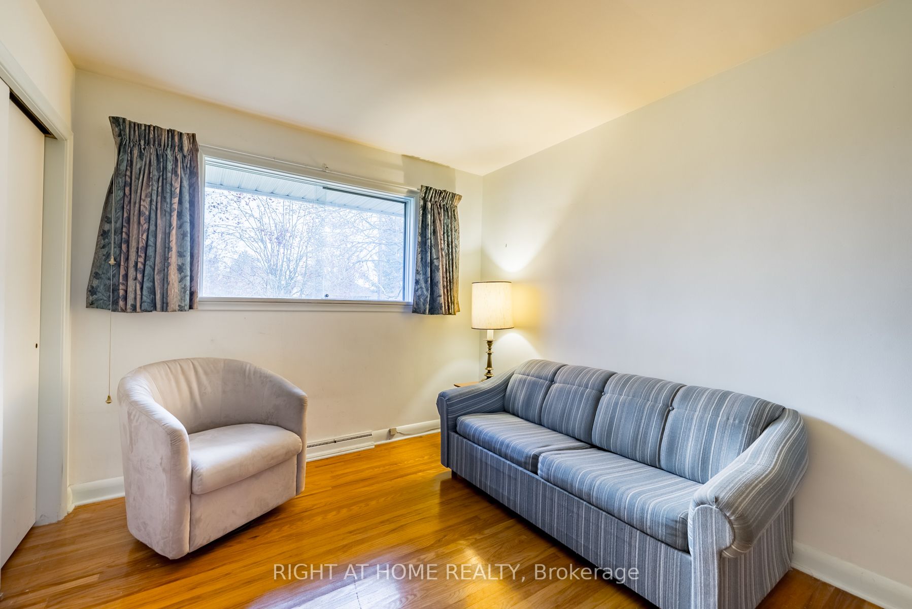 8 Sunset Dr