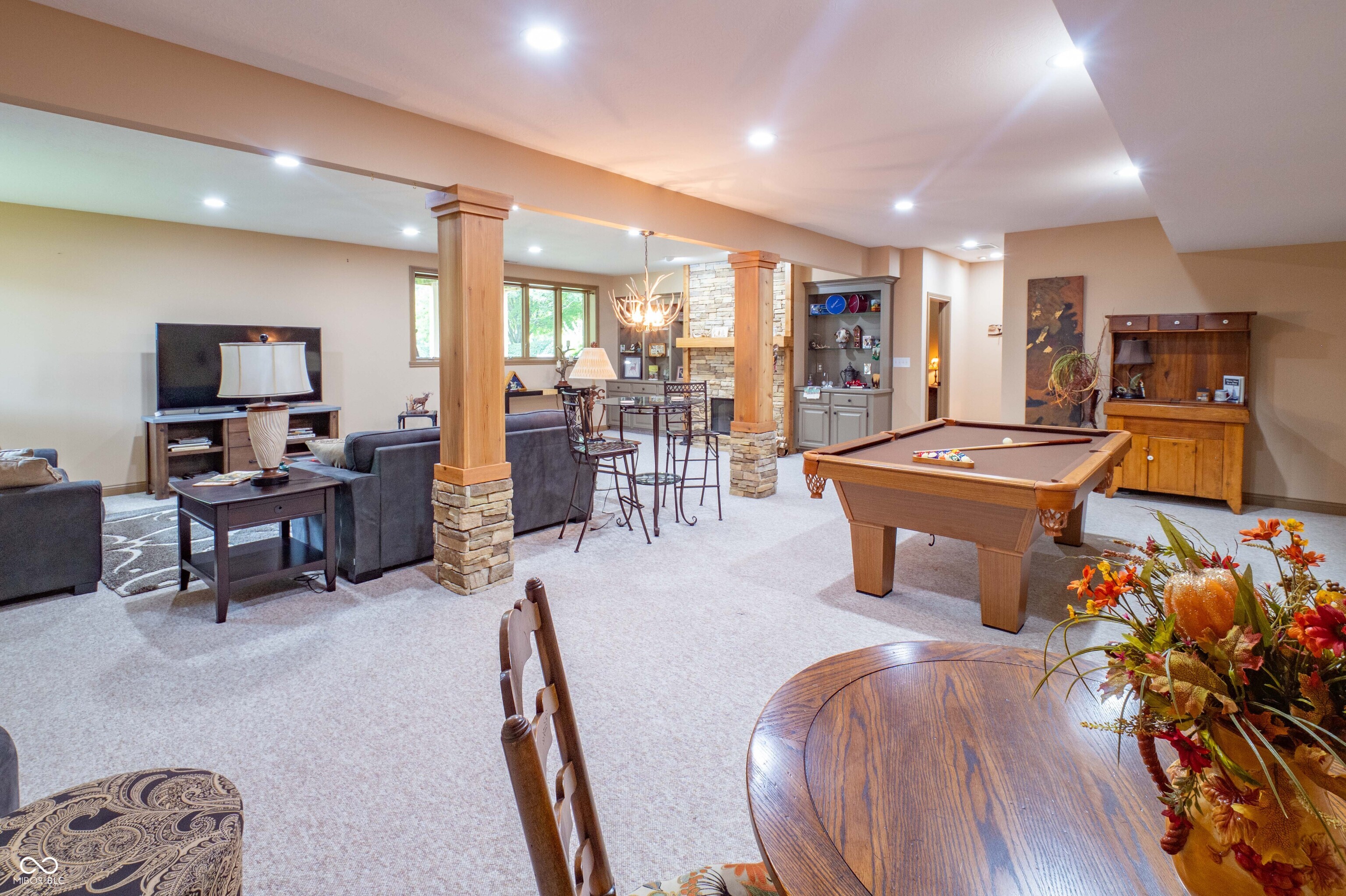 1851 Broadleaf Court