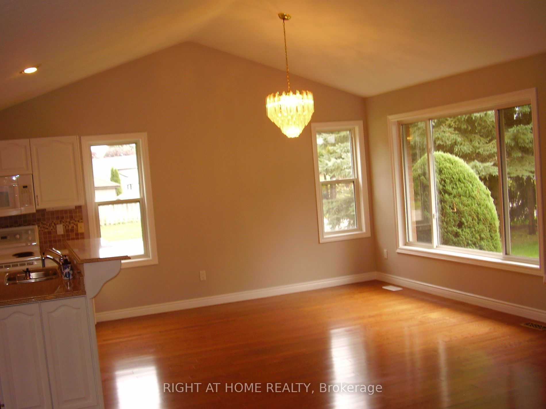 97 Glendale Dr