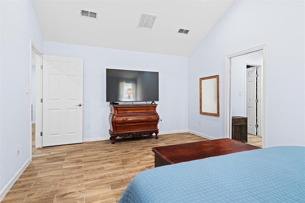 708 Gunnison Court