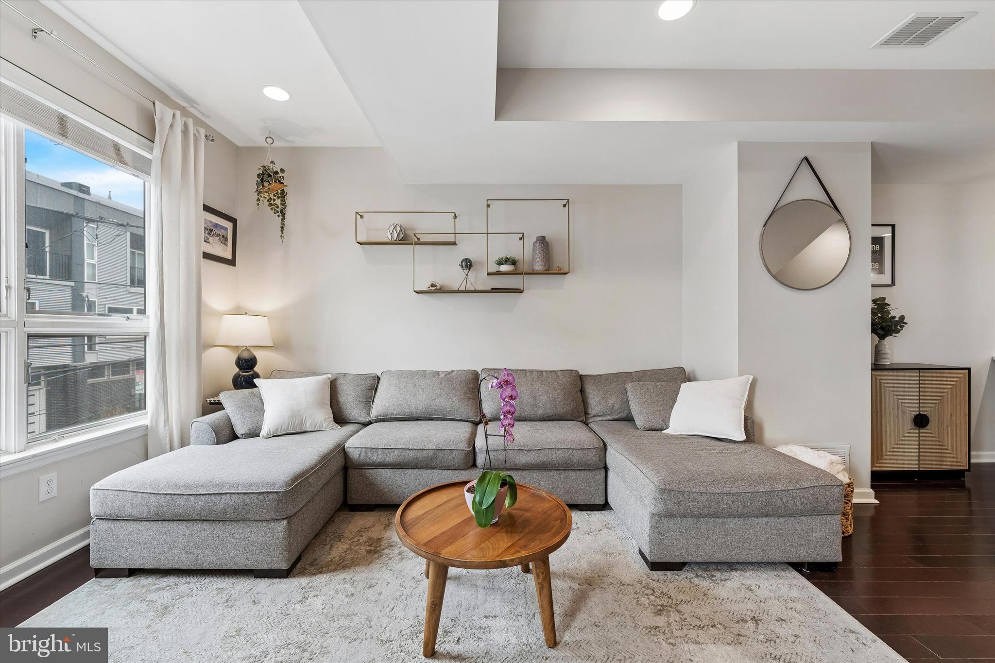 1329 N Howard Street