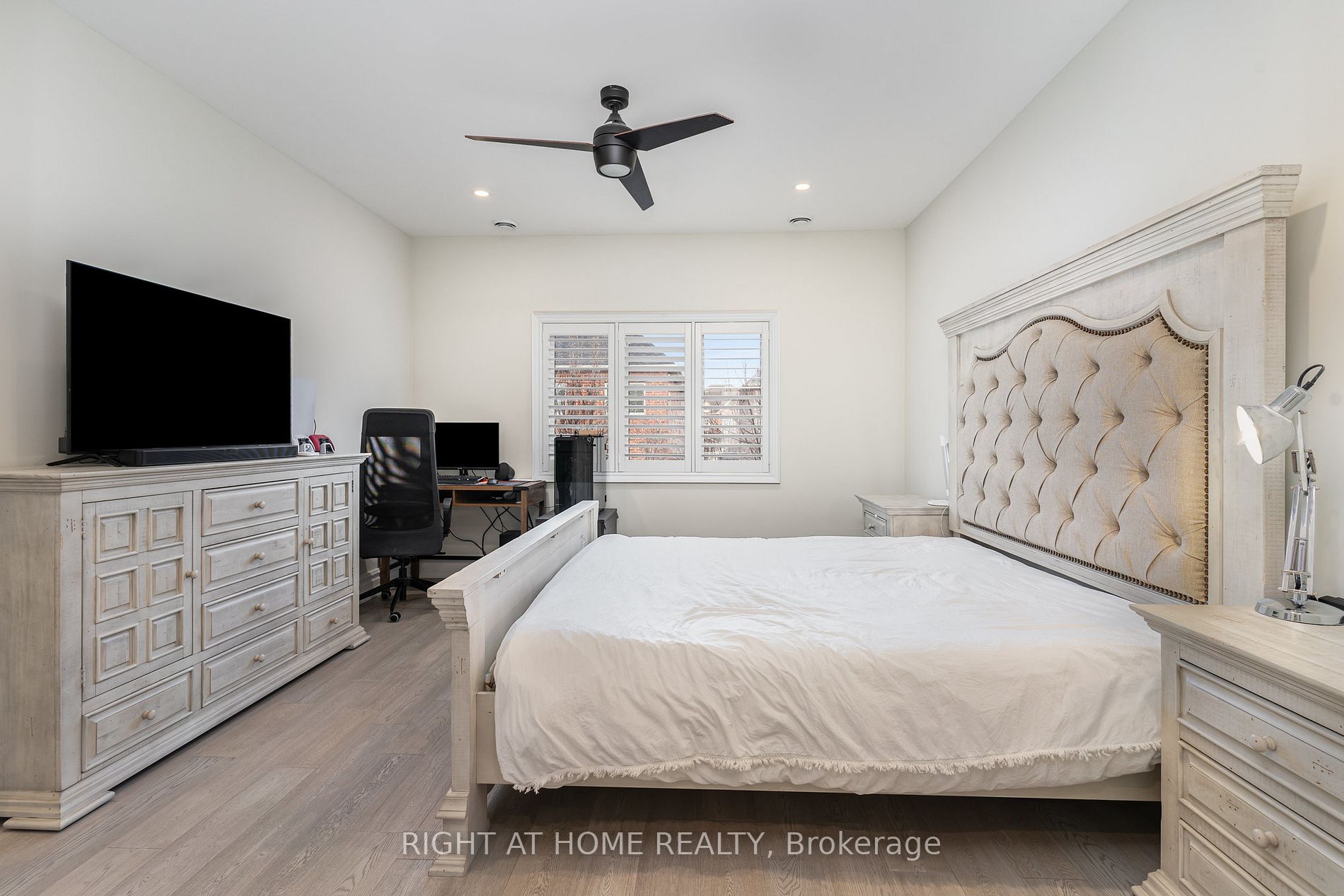 185 Cook's Mill Cres