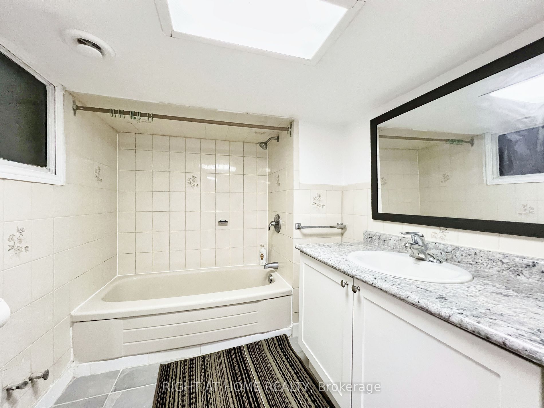 28 Fennings St