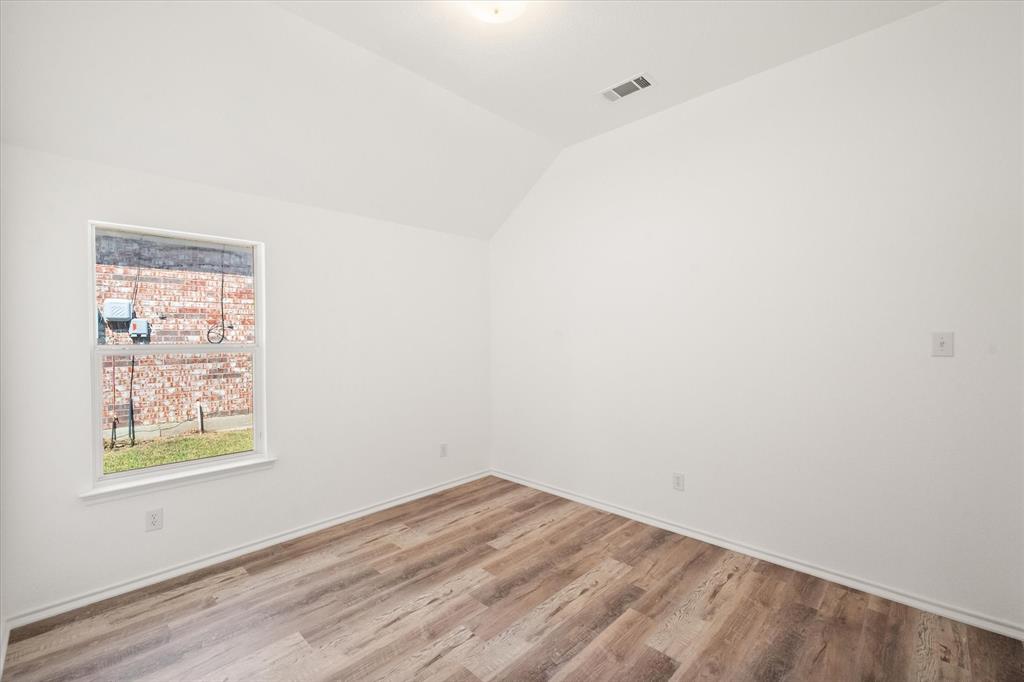 2724 Forest Lake Drive