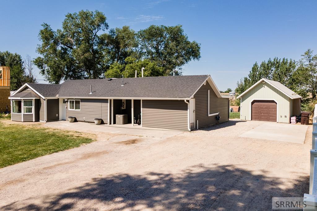 13681 N Yellowstone Hwy