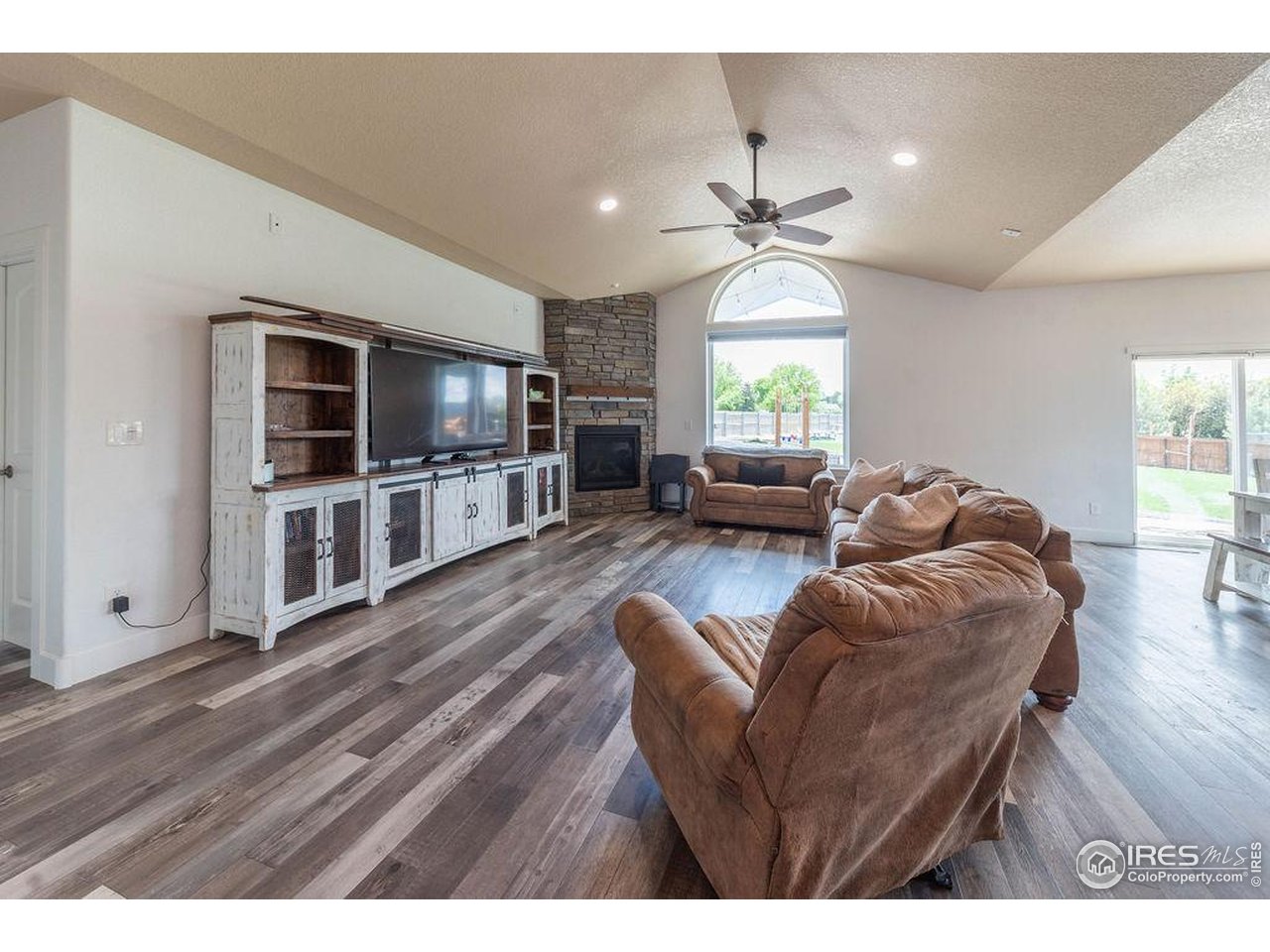 27850 Hopi Trl W
