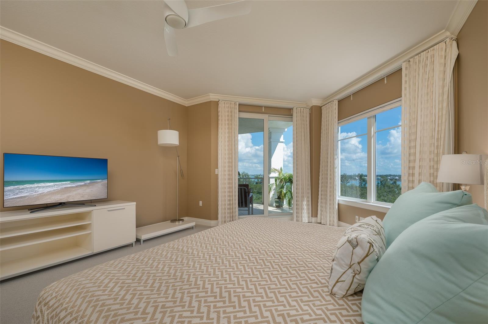 2050 Benjamin Franklin Drive A601