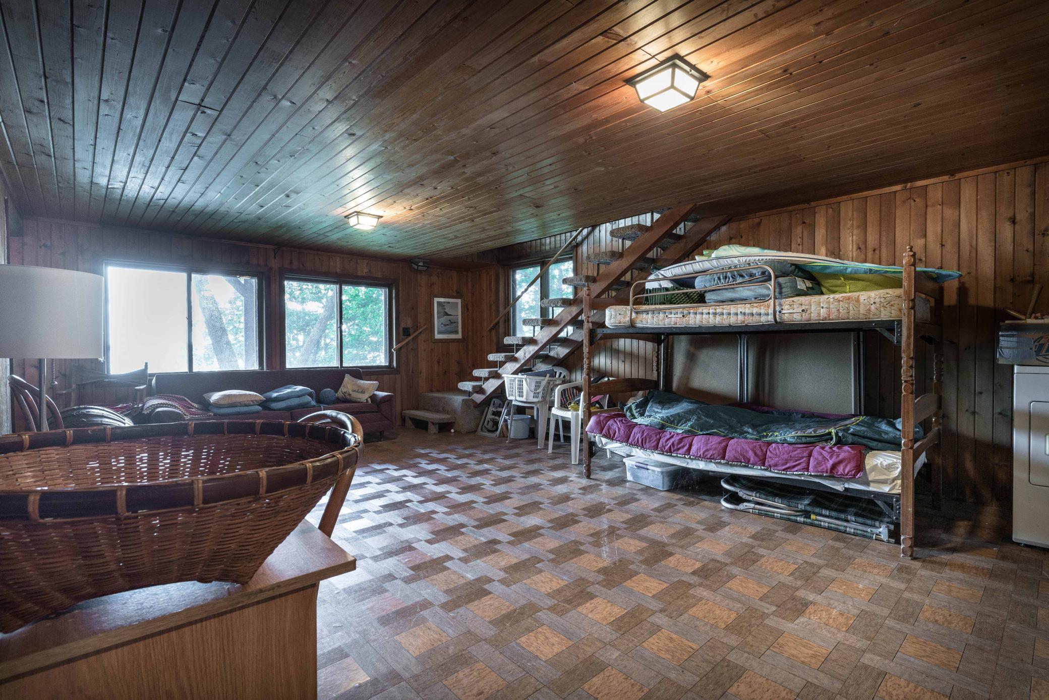 39060 Peninsula Lane