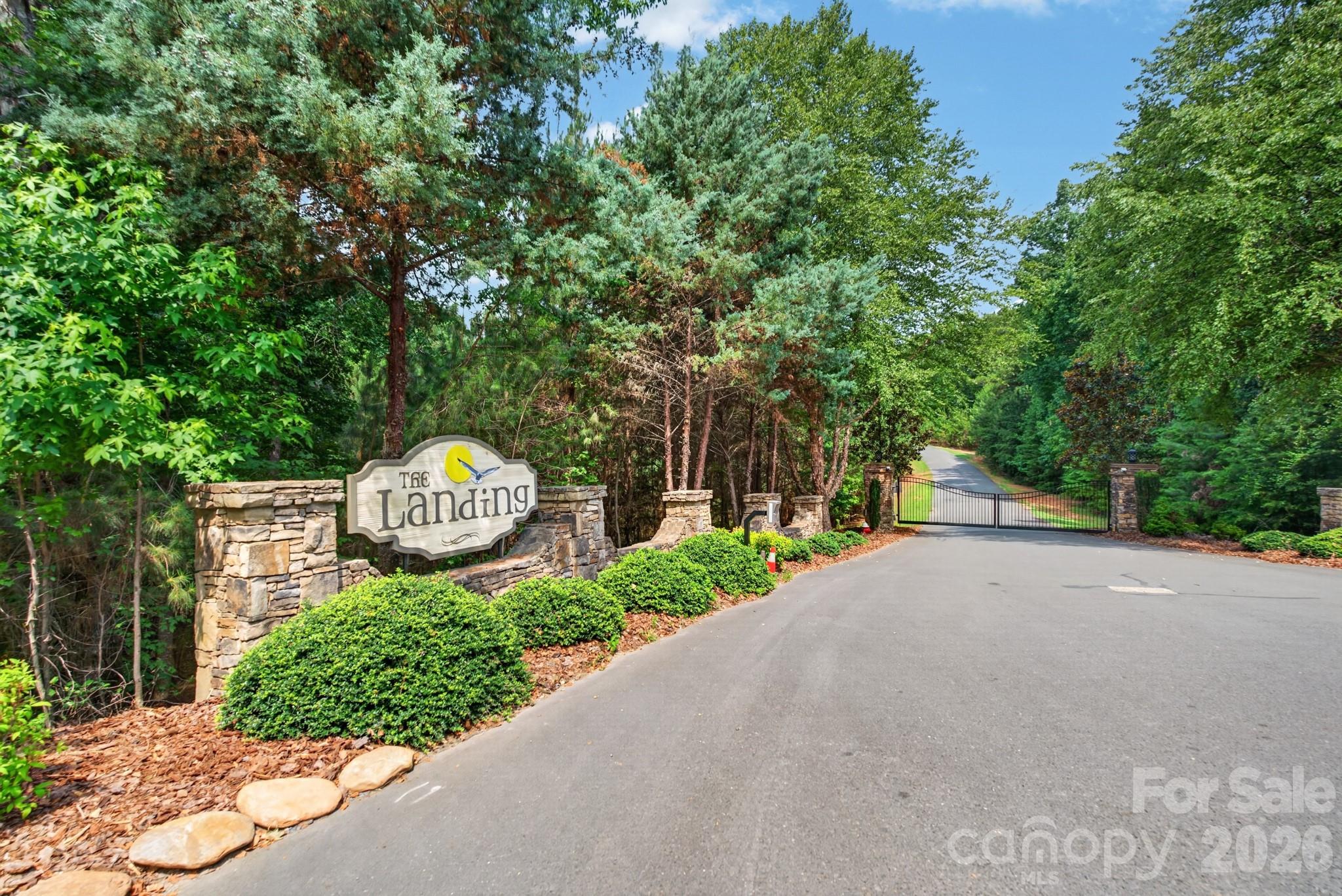 157 Landing Trail