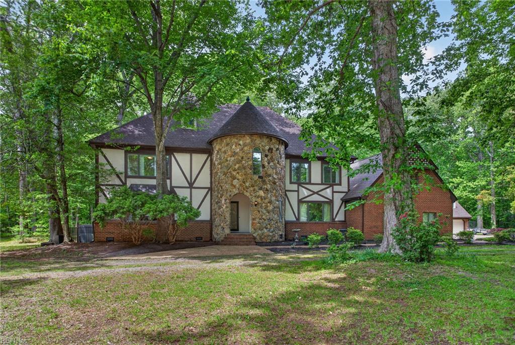 521 Woodards Ford Road