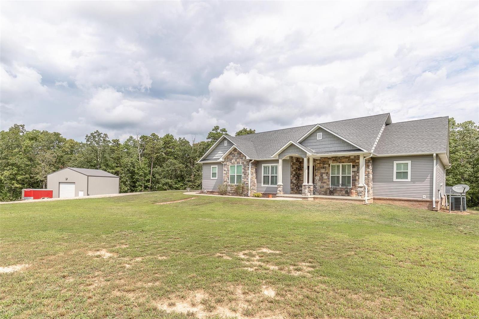 31 Carter 370, Ellsinore, MO 63937