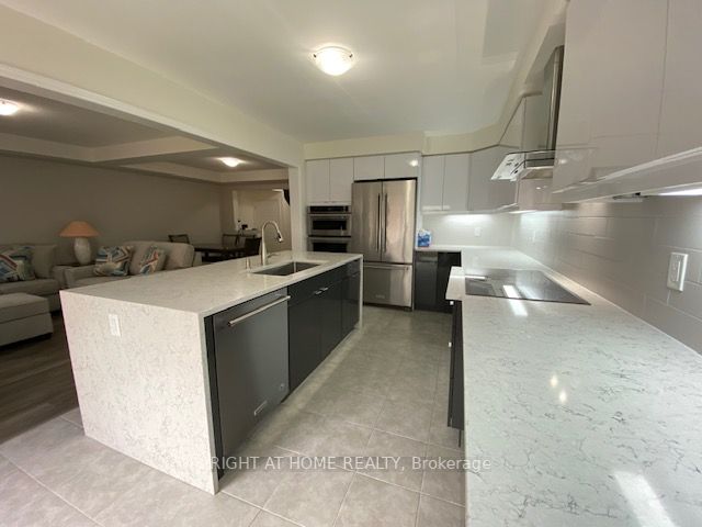 1125 Leger Way 25