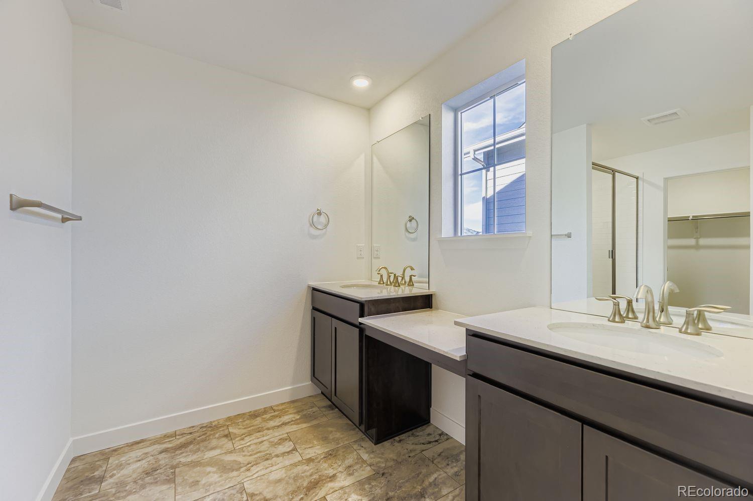 10888 Snowdon Street