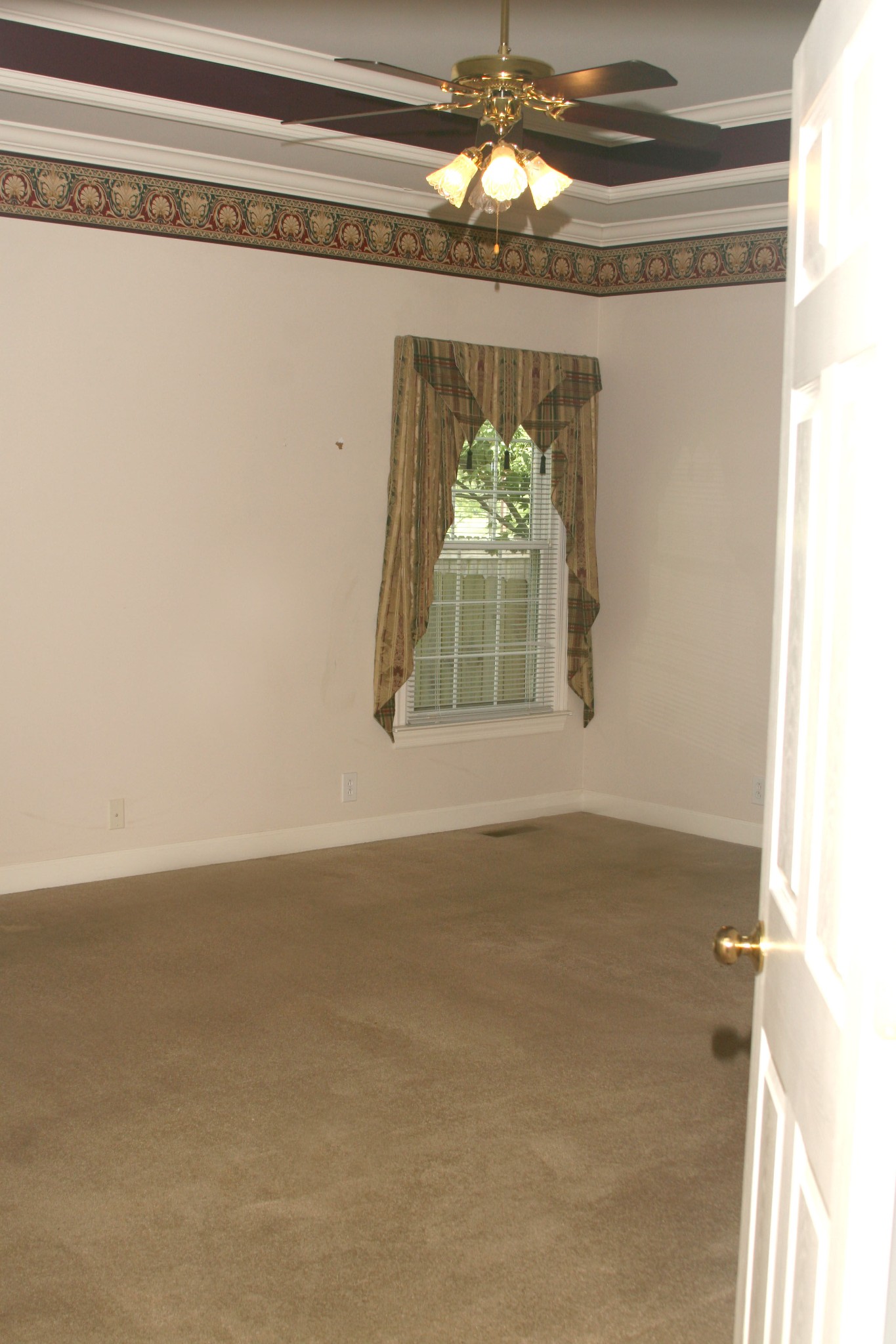 387 Natchez Trace Ct