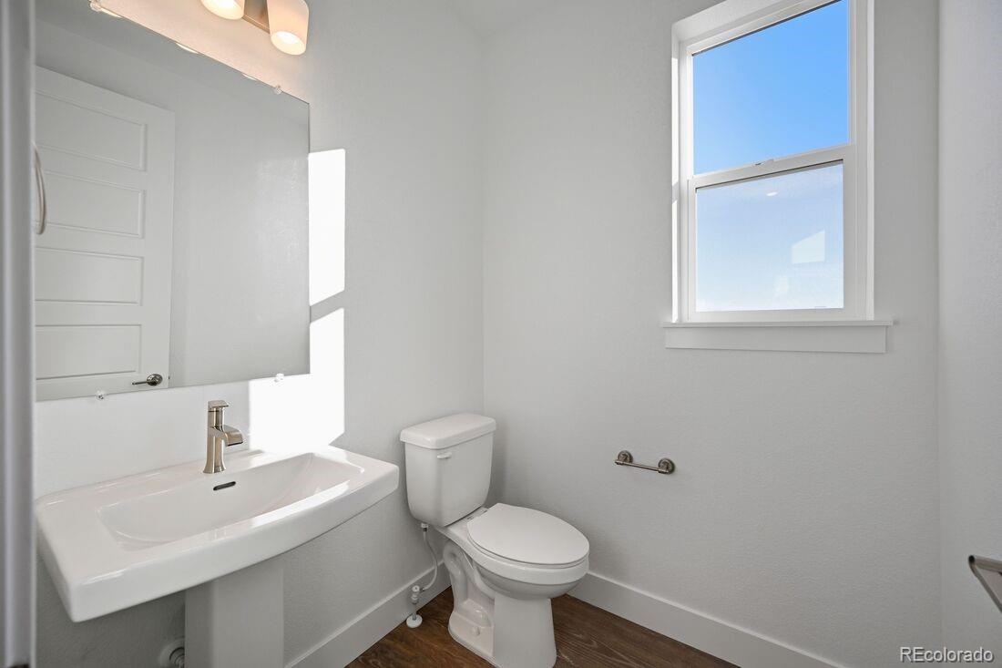 16616 W 93rd Place