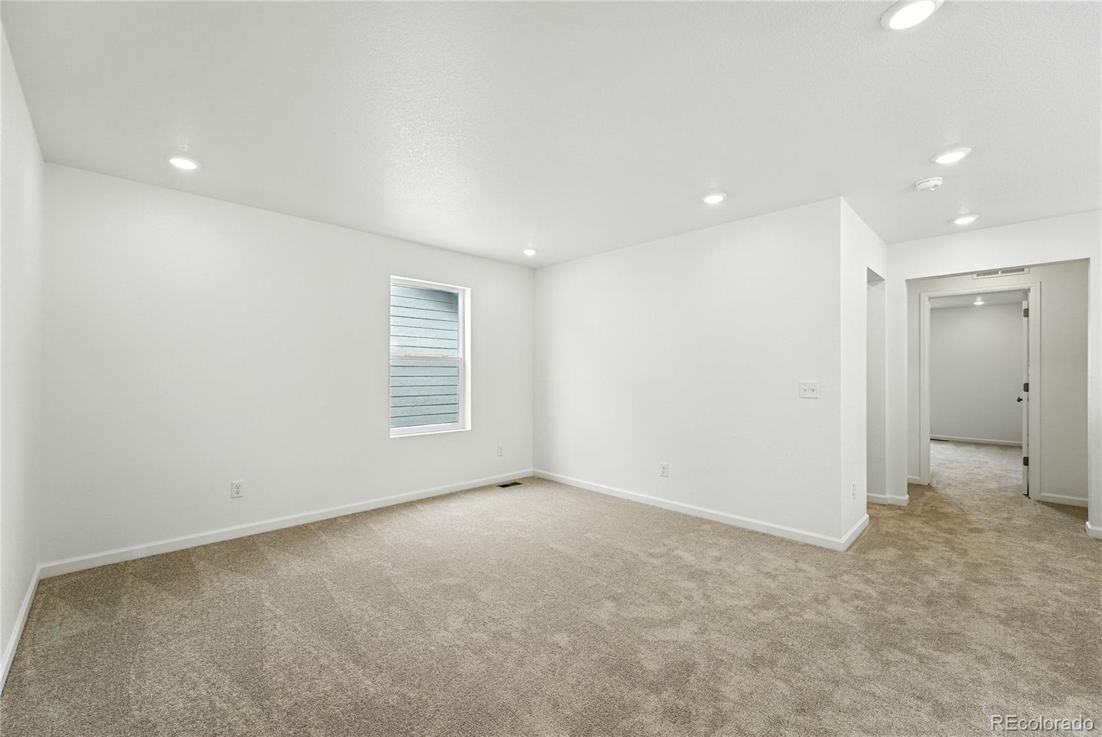 2086 Wagon Wheel Aly