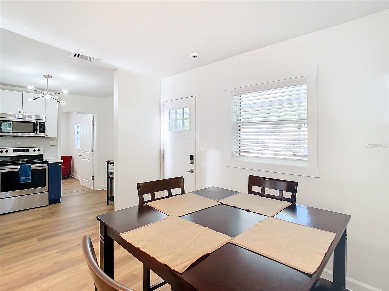 4215 N 14th Street