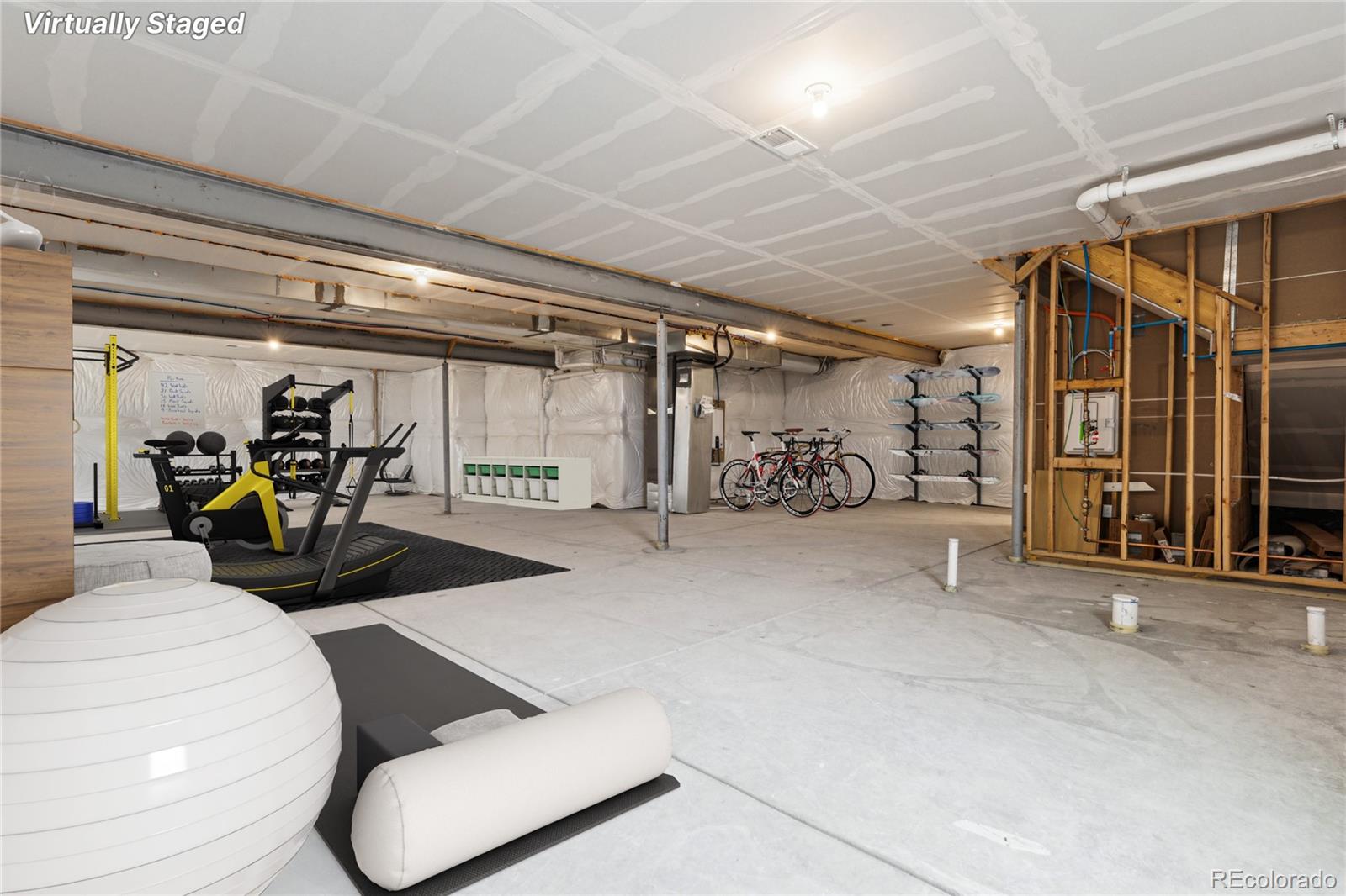 5566 Hickory Oaks Trail