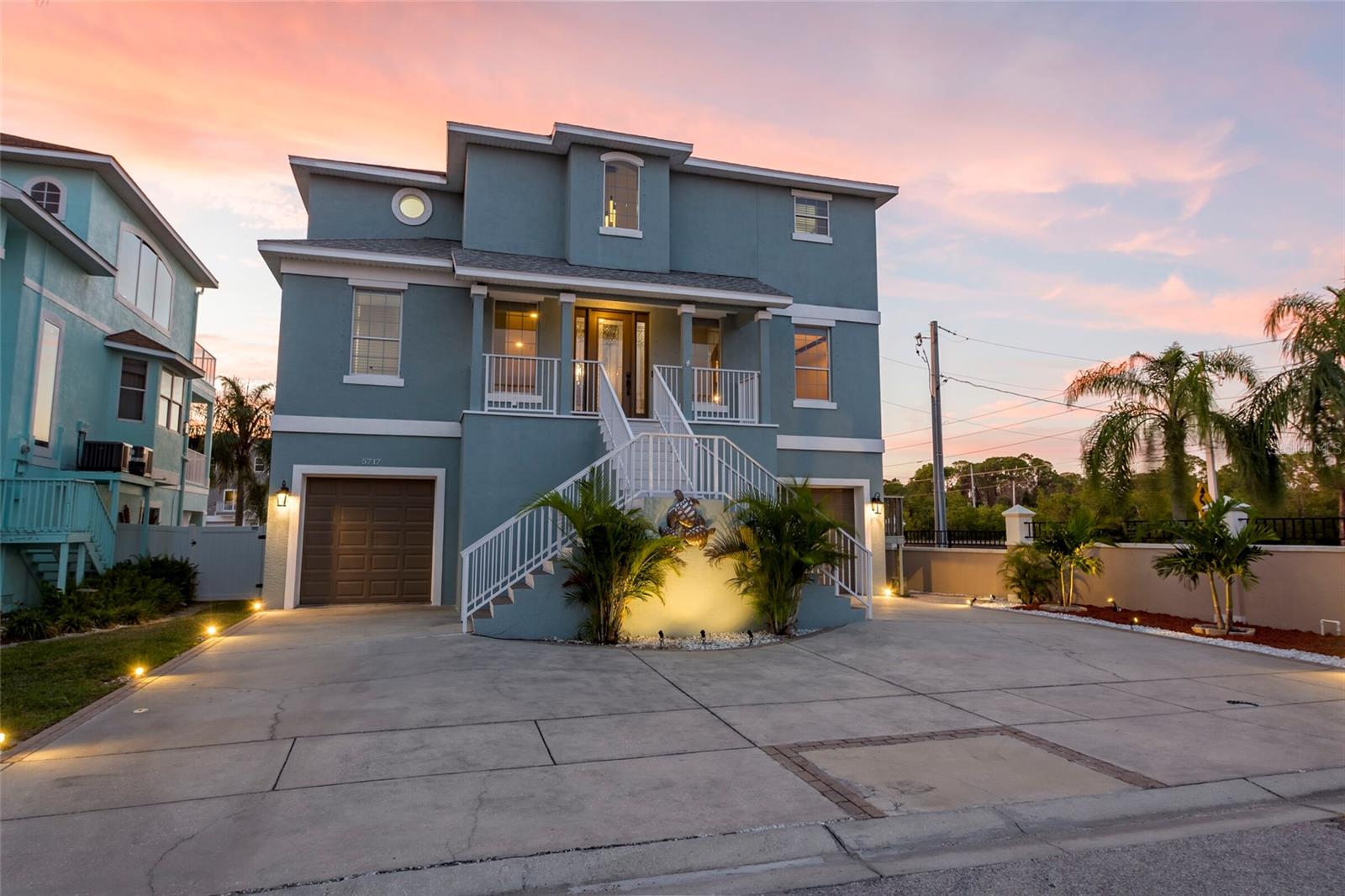 5717 Egrets Place