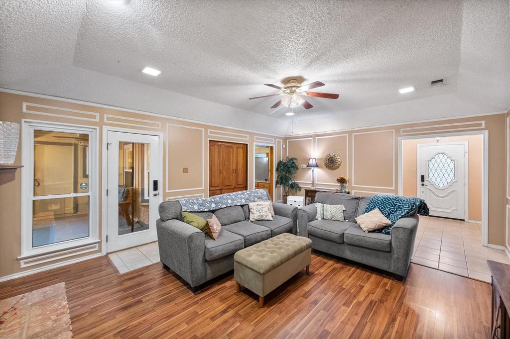 1504 Arrowhead Drive