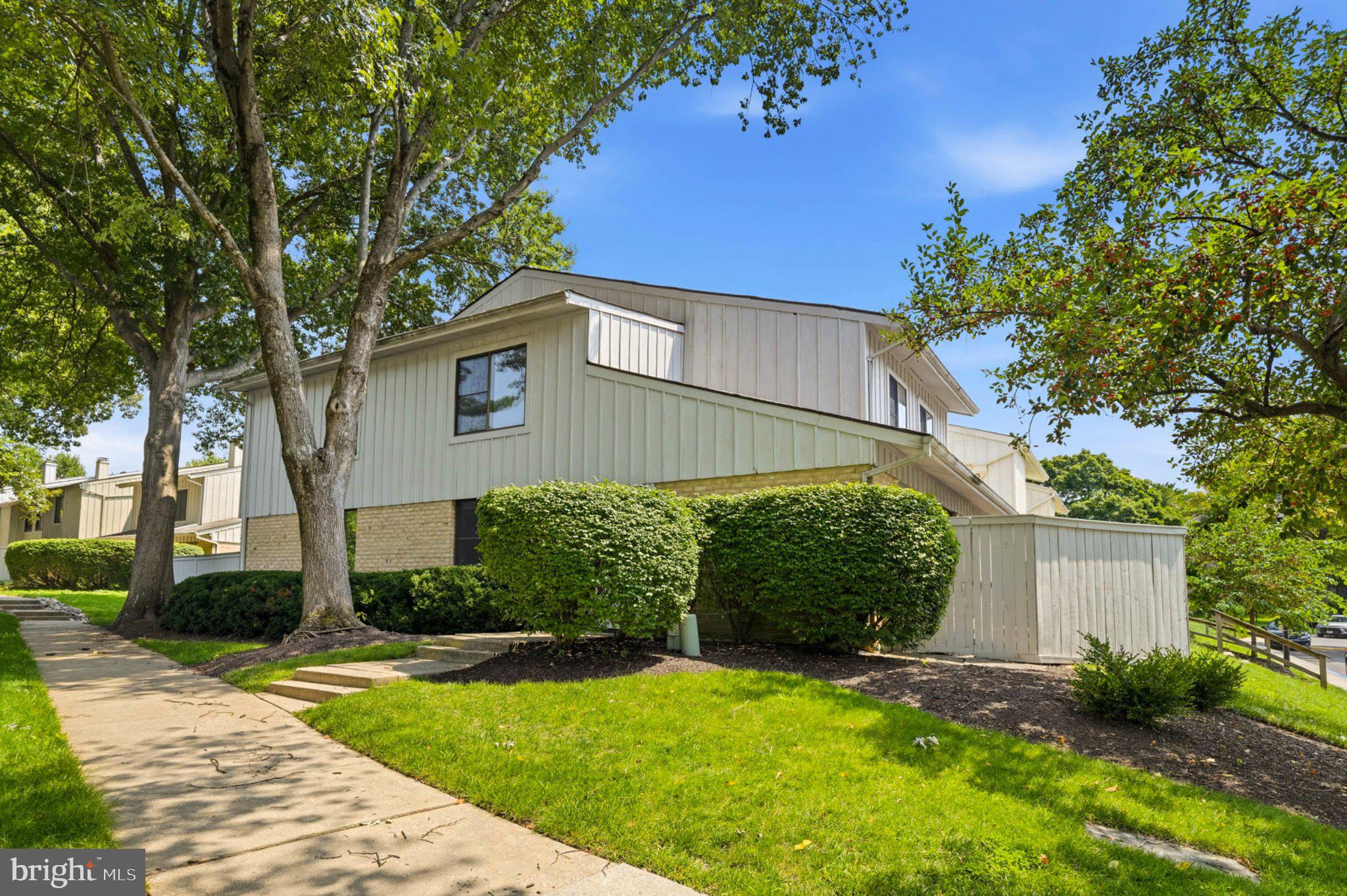 10901 Trotting Ridge Way 9-2