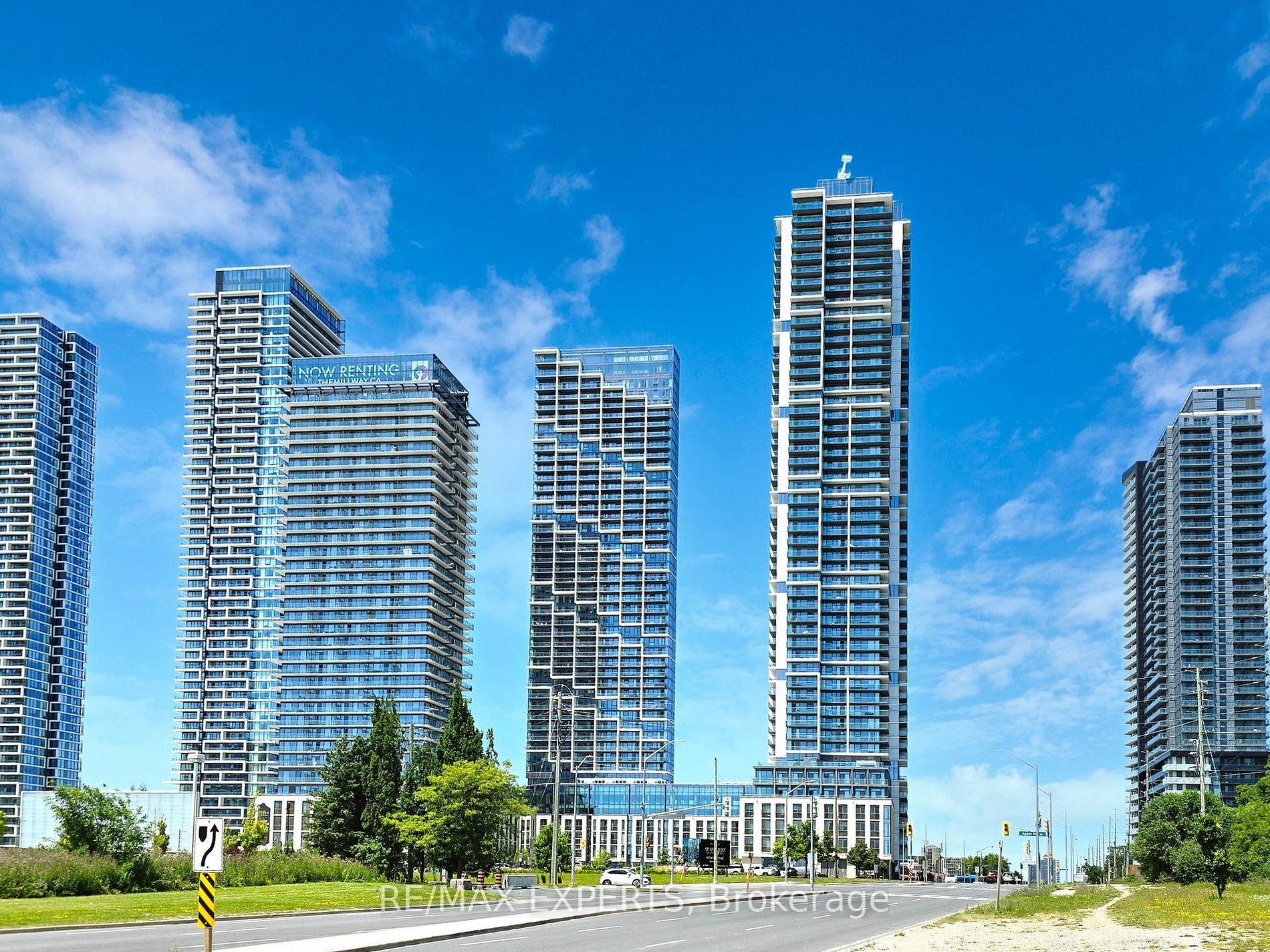 1000 Portage Pkwy 1108