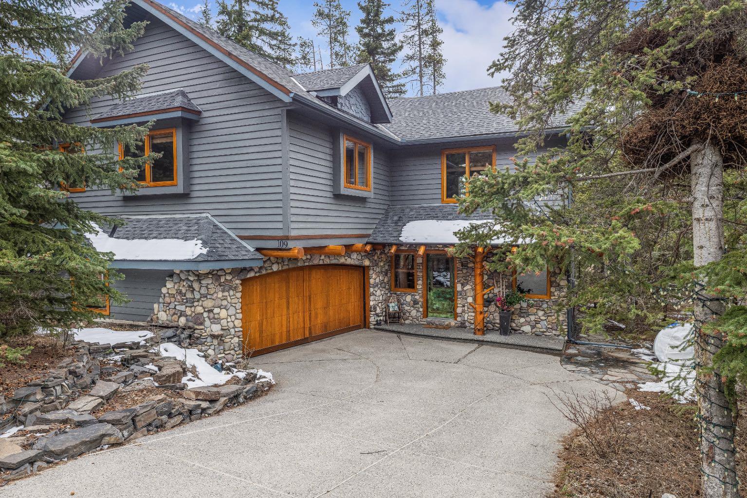 109 Silvertip Ridge