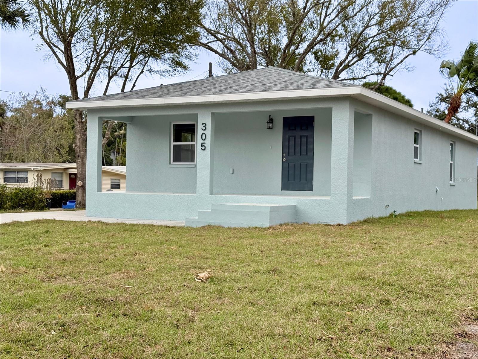 305 19th Street East